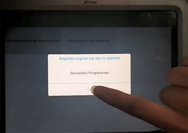 XTOOL X100 PAD3通过OBD给2014 BMW CAS4 Key编程