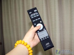 双向电动镜头!JVC 3D 1080p投影机亮相 